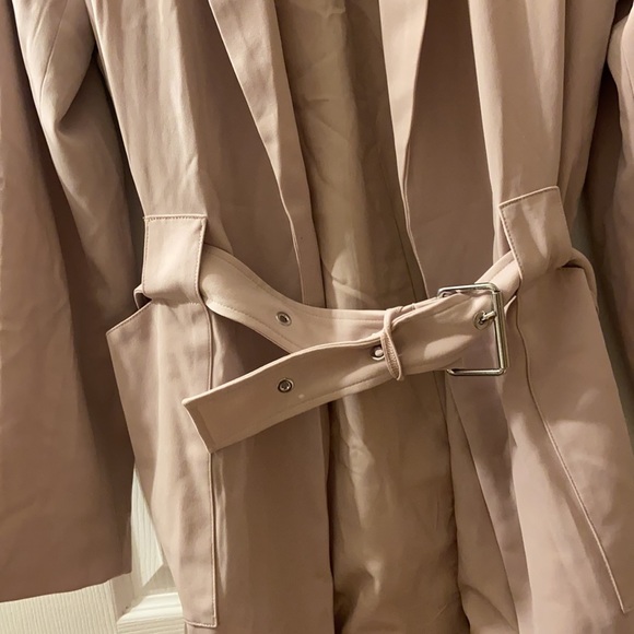 Blazer - Picture 3 of 3